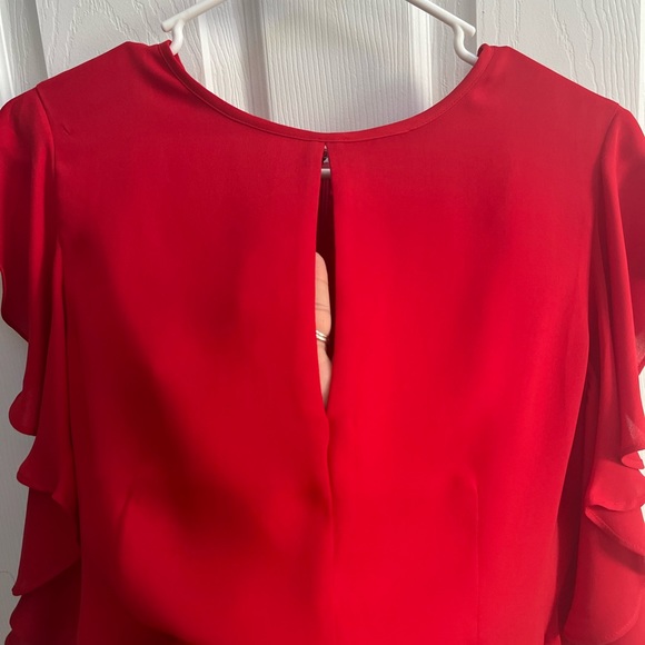 Bebe Blouse Vera cascading sleeve keyhole top Goji berry size medium new w/ tags - Picture 9 of 13
